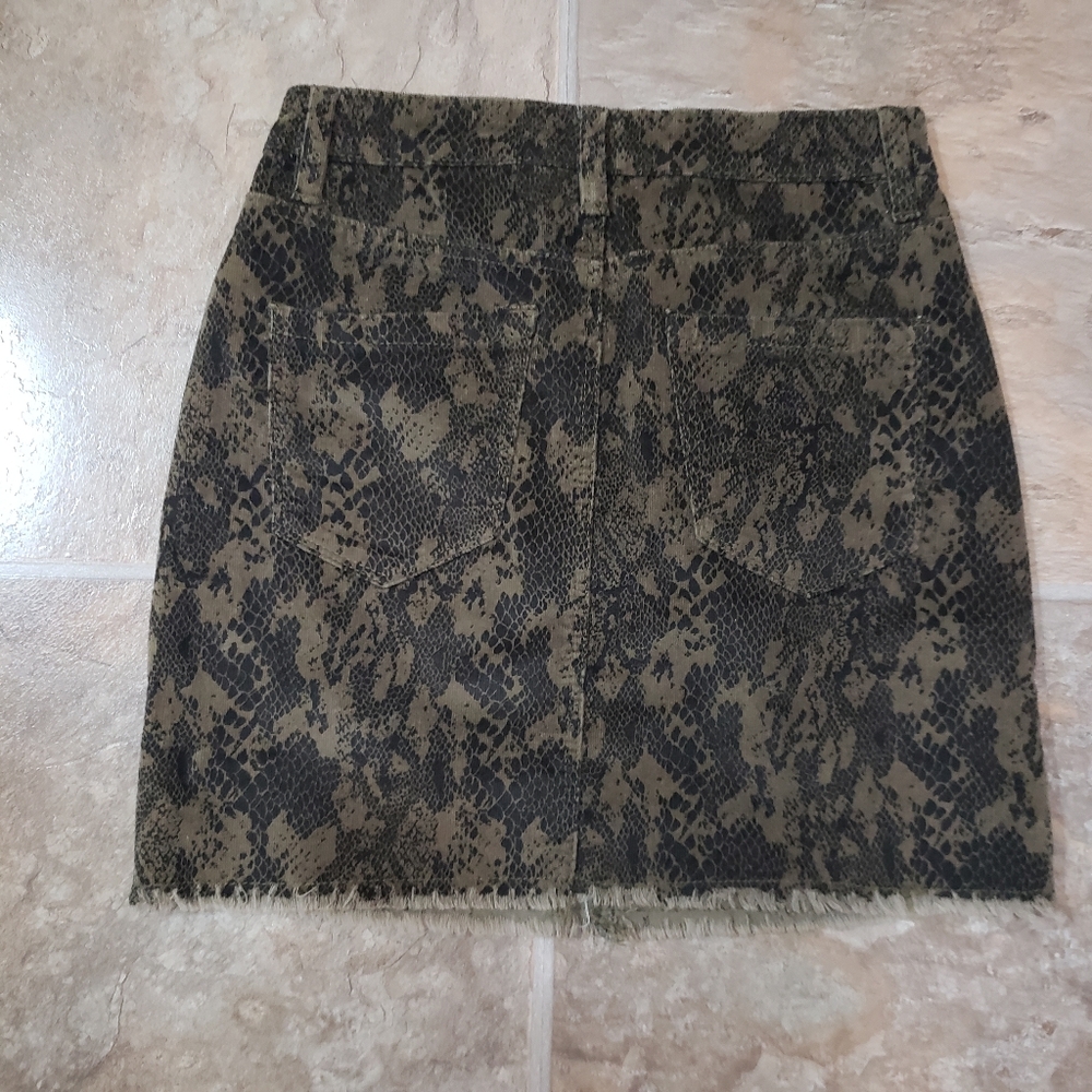 Vintage Havana mini skirt - Picture 2 of 3
